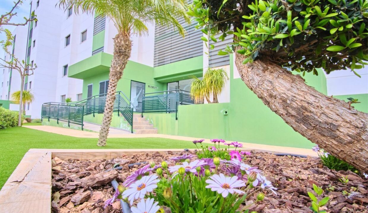 F_EFV7HA35nH_1649928305-fullHD