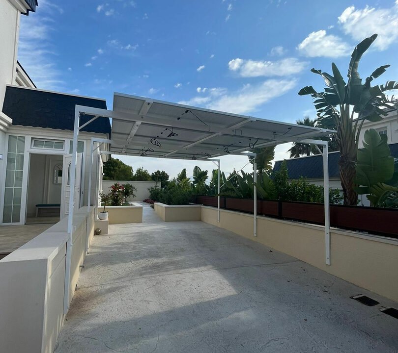 G0G_-g4ggXD6_1697399833-fullHD