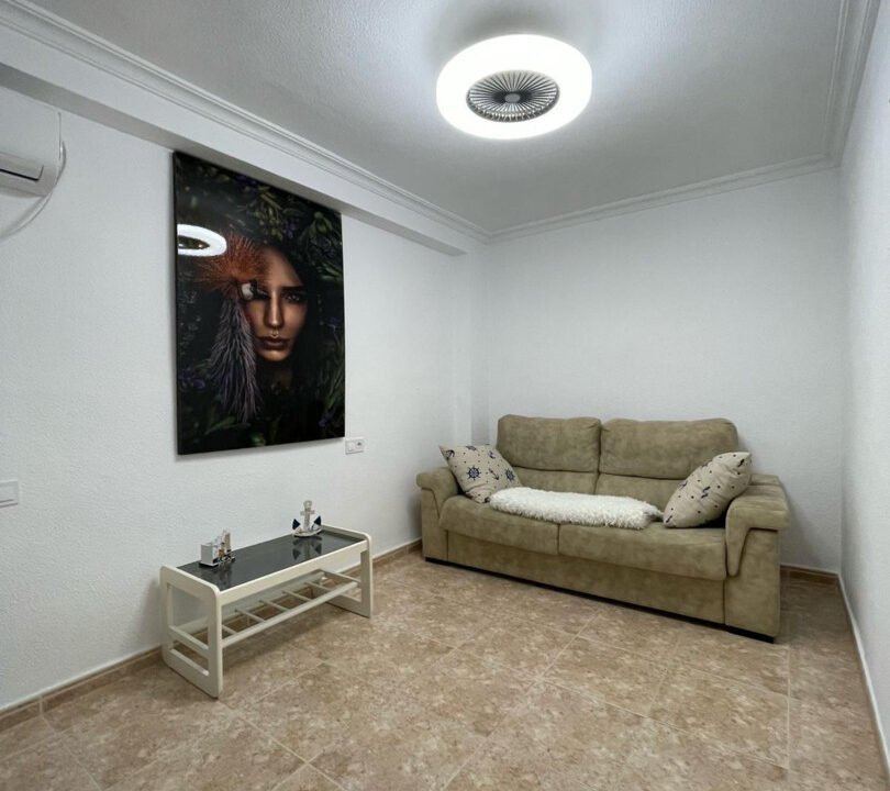 H-Vi6QiAnYwo_1746799359-fullHD