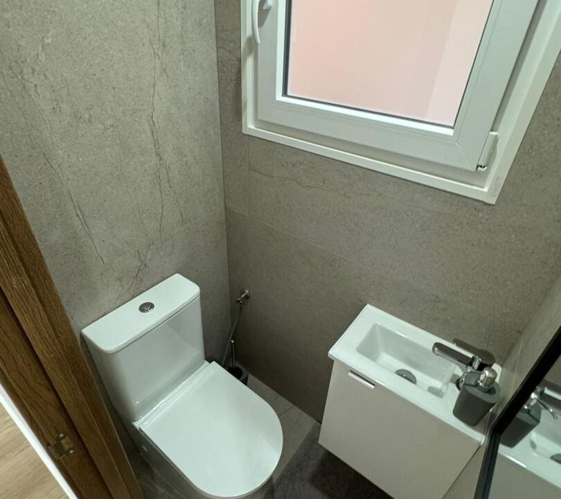 HDMldXo6eXjQ_1733758882-fullHD