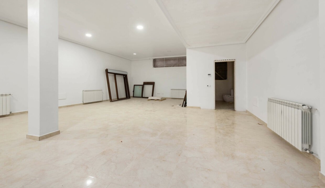 I8LVwy75oGrX_1710493293-fullHD