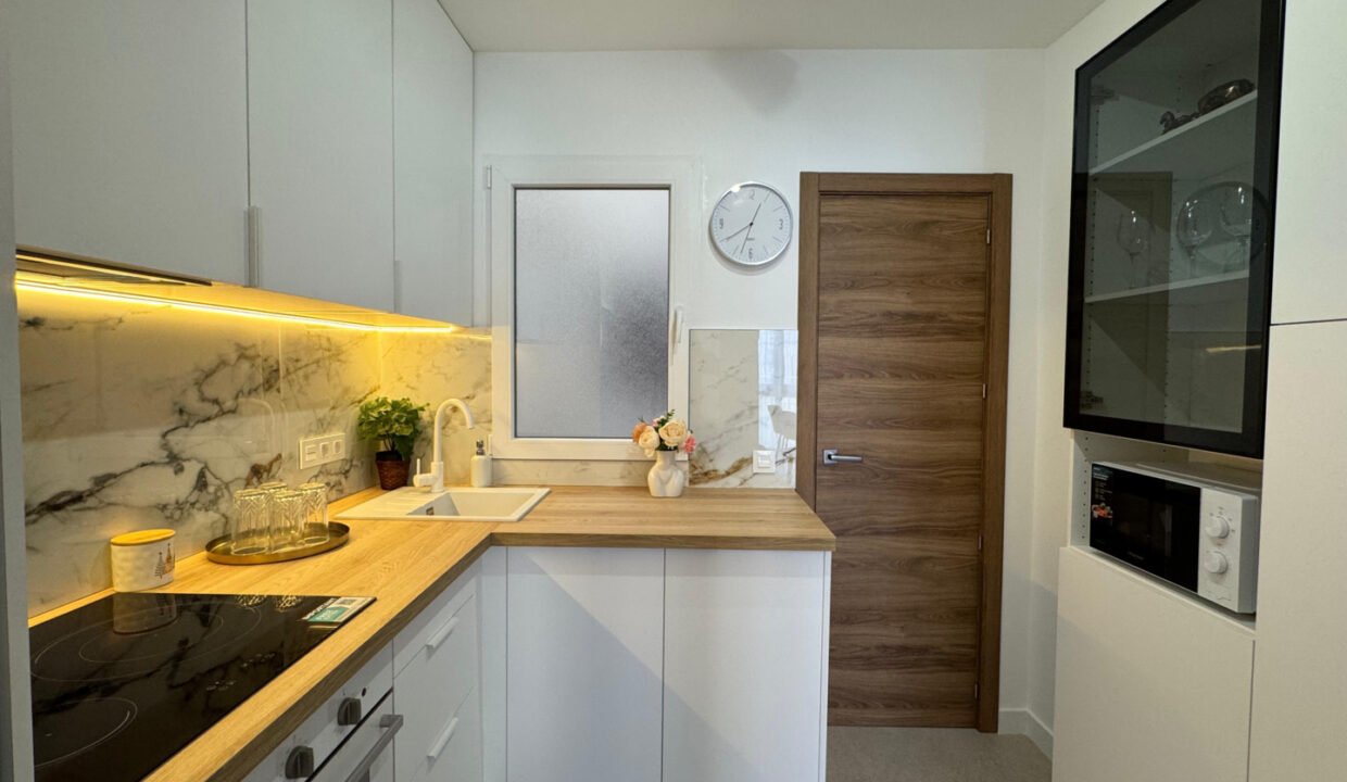 IjBhfrHBjXuw_1734017970-fullHD