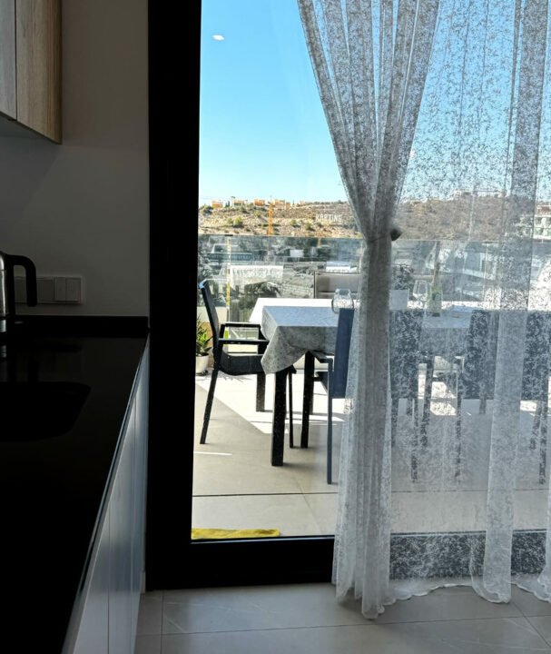 JLwgJRIW3_3-_1723103040-fullHD