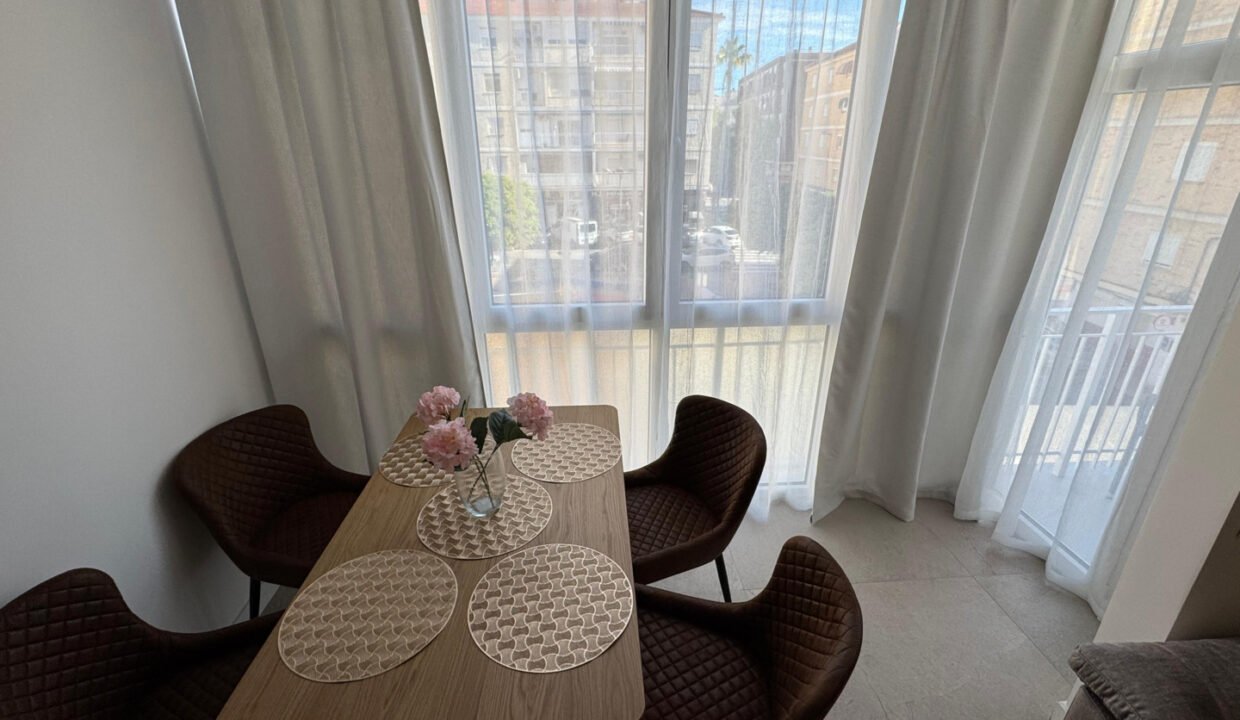 L-UnqJ1Q4FE1_1734017932-fullHD