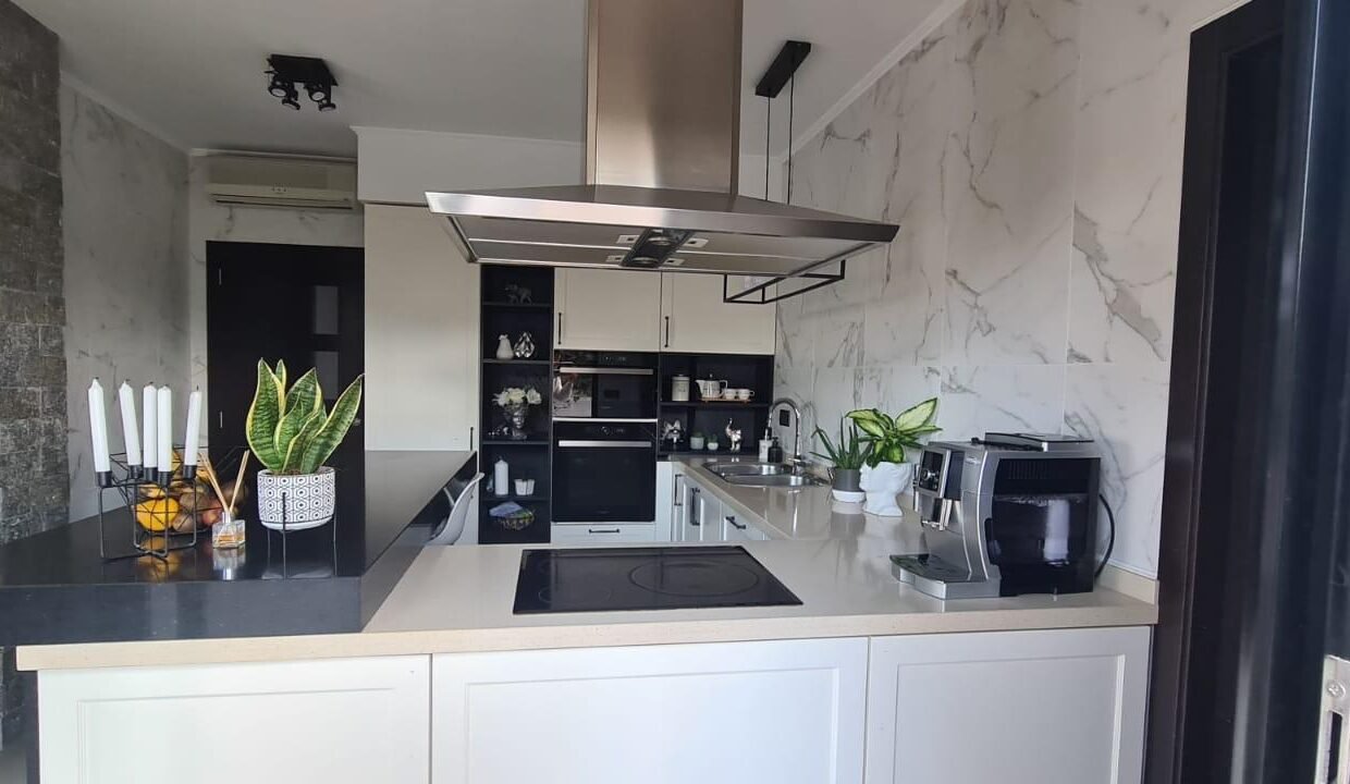 Msoub4ynjga0_1732889793-fullHD