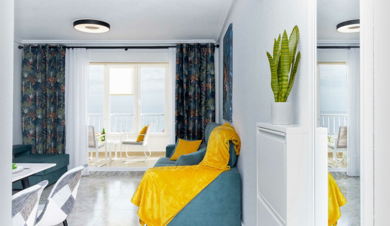 PXMVV1zxdpDx_1713434068-fullHD