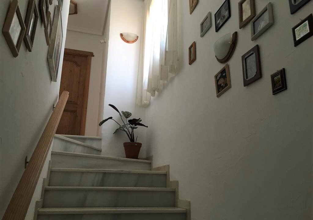 R6PJOHuNSJD8_1596727274-fullHD