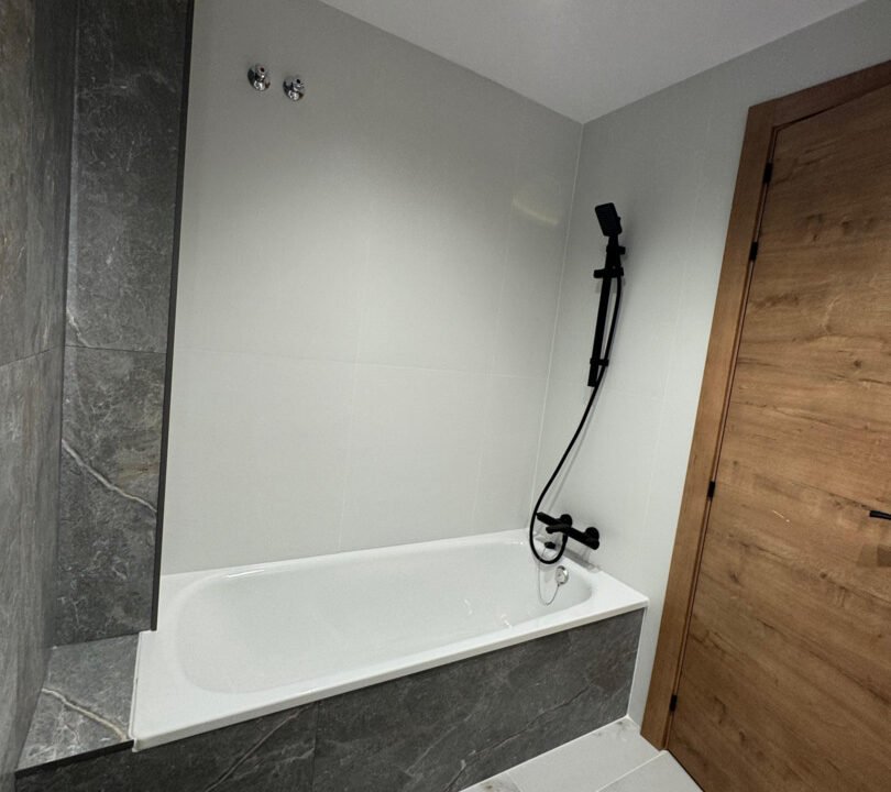 RABJYs1F6UEg_1751557861-fullHD