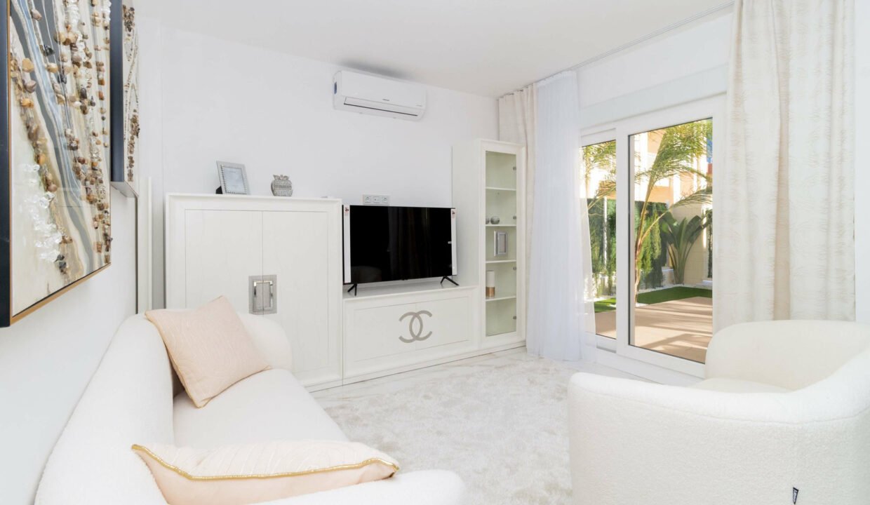 S34FS0VZHVy8_1704974390-fullHD