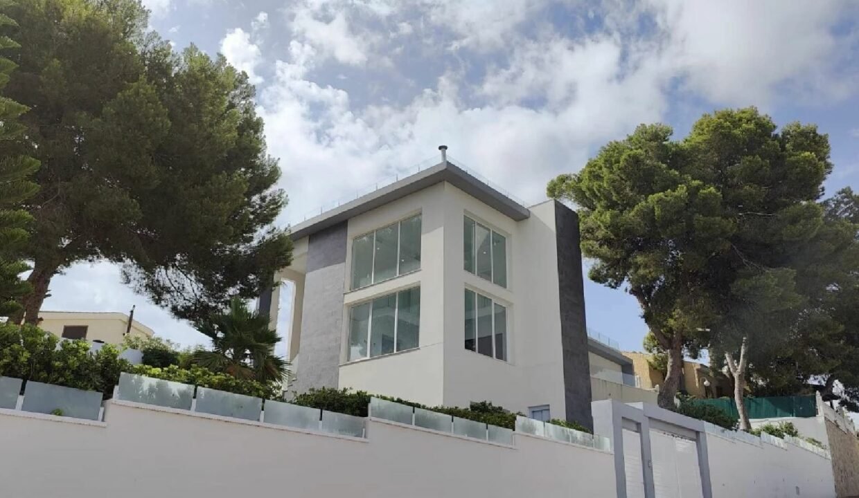 SOoX9PVZVtBG_1695295240-fullHD