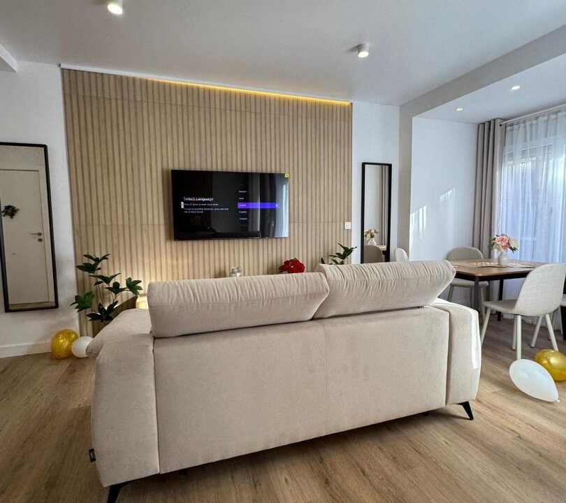 SythQYg1ZPhu_1733758782-fullHD