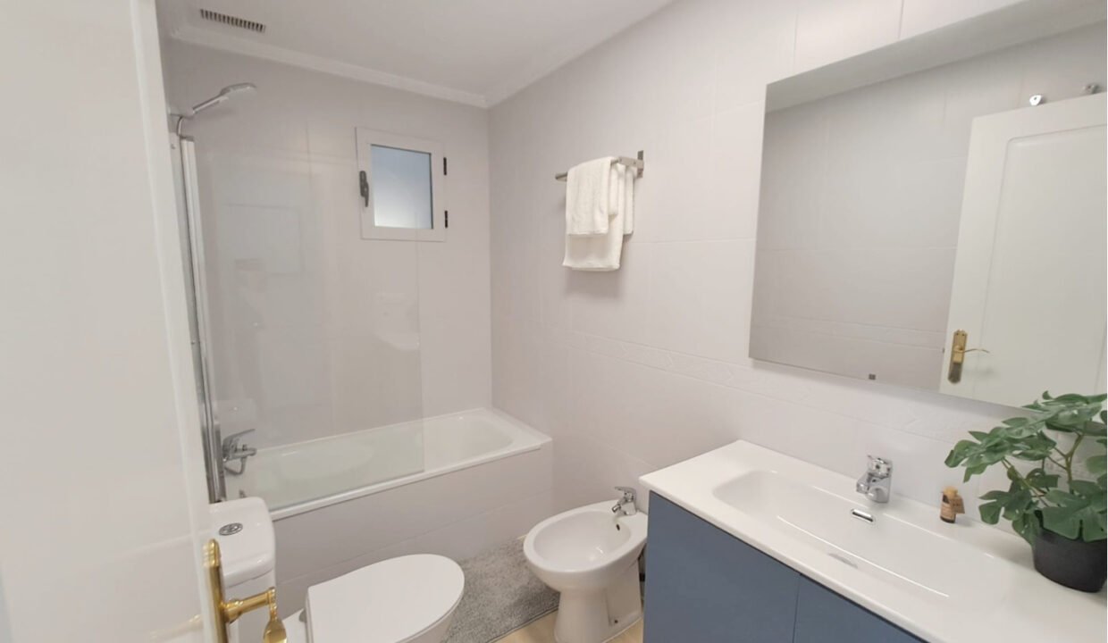 TN6AHbhcWEpz_1746702839-fullHD