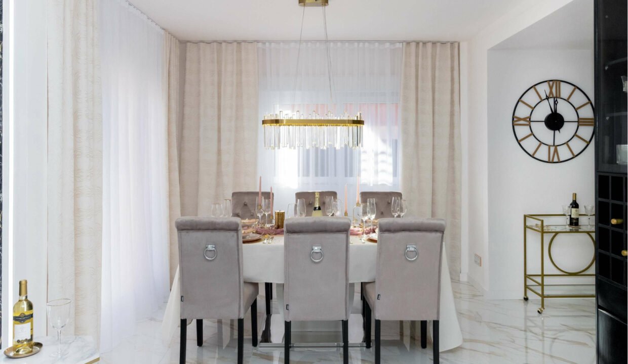 Th4ZmNtcAXiH_1704974571-fullHD