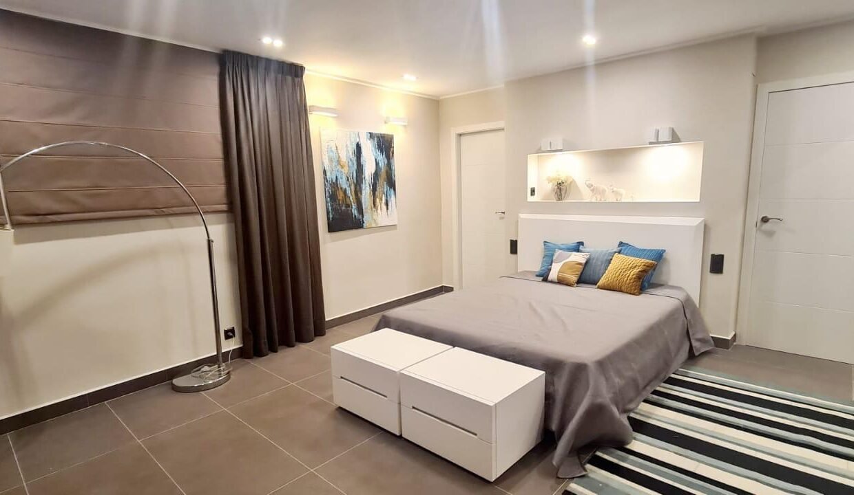 TqSbyGvHCZLF_1732889951-fullHD