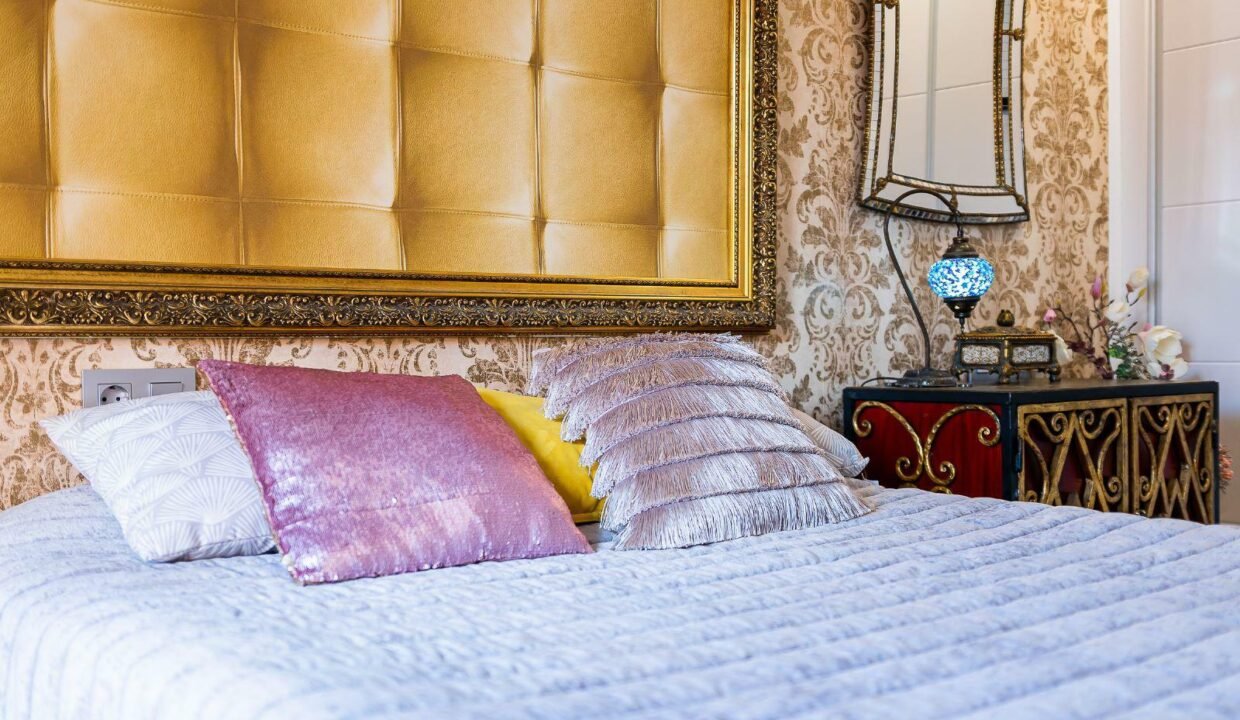 UqS8ERTCXQS1_1698942865-fullHD