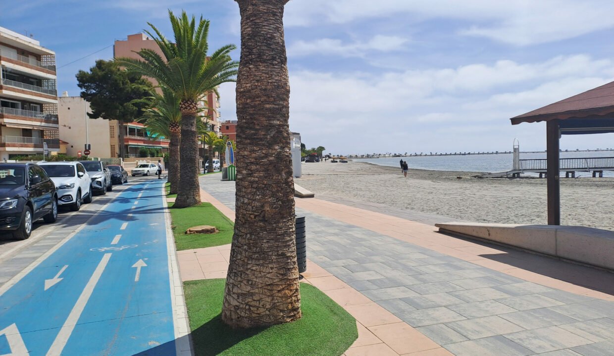 UxHE6H5NBpfB_1682684922-fullHD