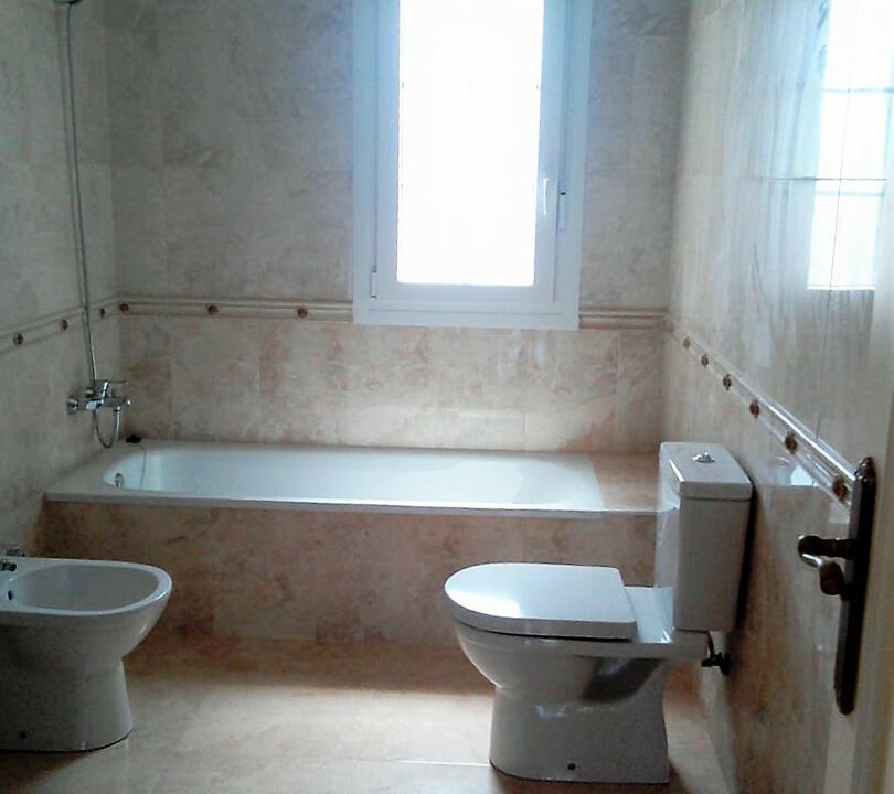 V-8S5gK1m4Ae_1616514928-fullHD