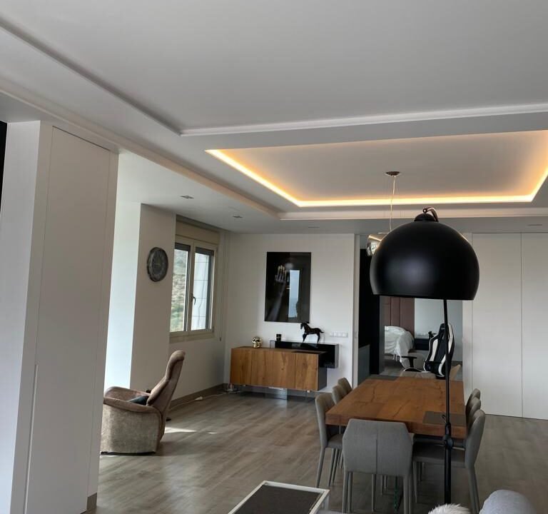 VJm_Ch_WXAQe_1732624022-fullHD