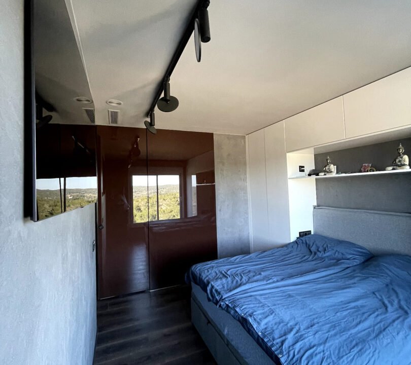 YZIWFO8N4Fjr_1740673468-fullHD