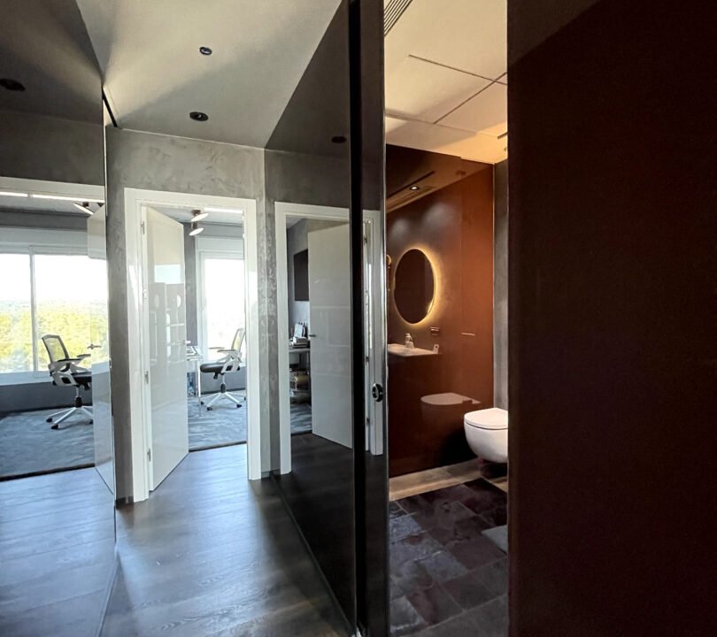 ZG6_U8QFoxDX_1740673222-fullHD