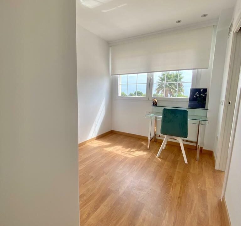 ZnA7sEFBZu___1697399828-fullHD