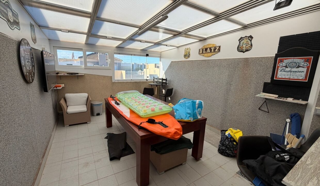 a6d82f7c9a2e897c38cf01618ef6d2a050685d72