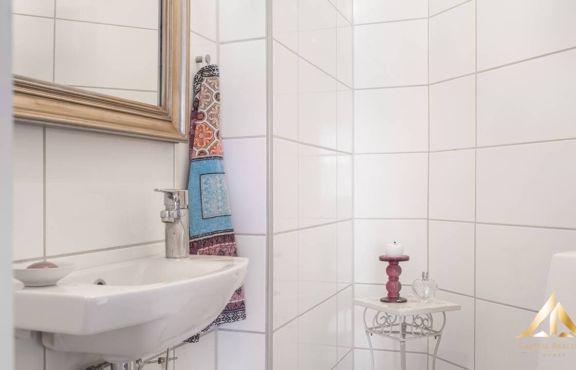 a7eaf6f928d77a5b8fc5738e772b2f59