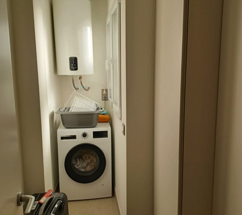 agW3rpCIkmlU_1736426519-fullHD