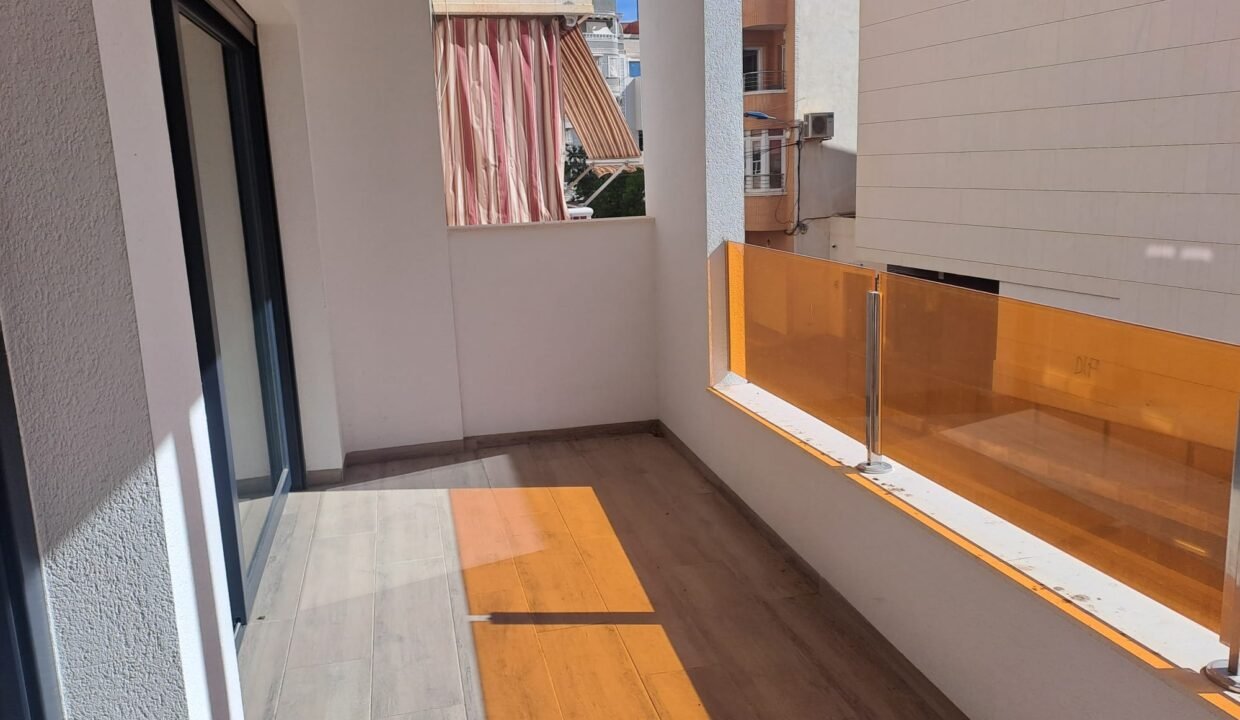 b07401e2d23424961feea41209b7e638d5e6d4ec