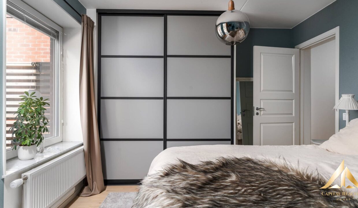 b7a15a608ecc83e1694b0c43352740ba