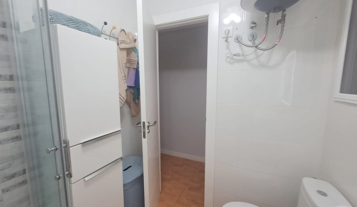 b8b5a8e48e032a20788d5aa27cb67cf04ae4d727