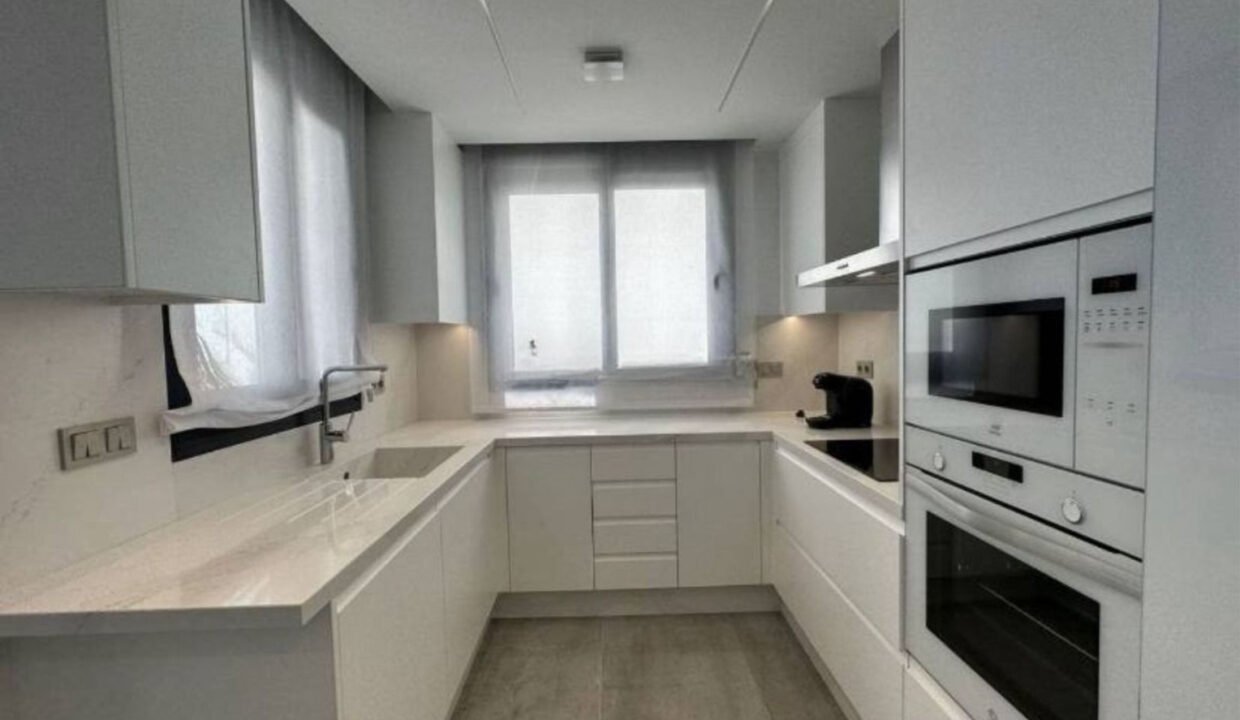 bHGmlMlrBpgz_1741100768-fullHD