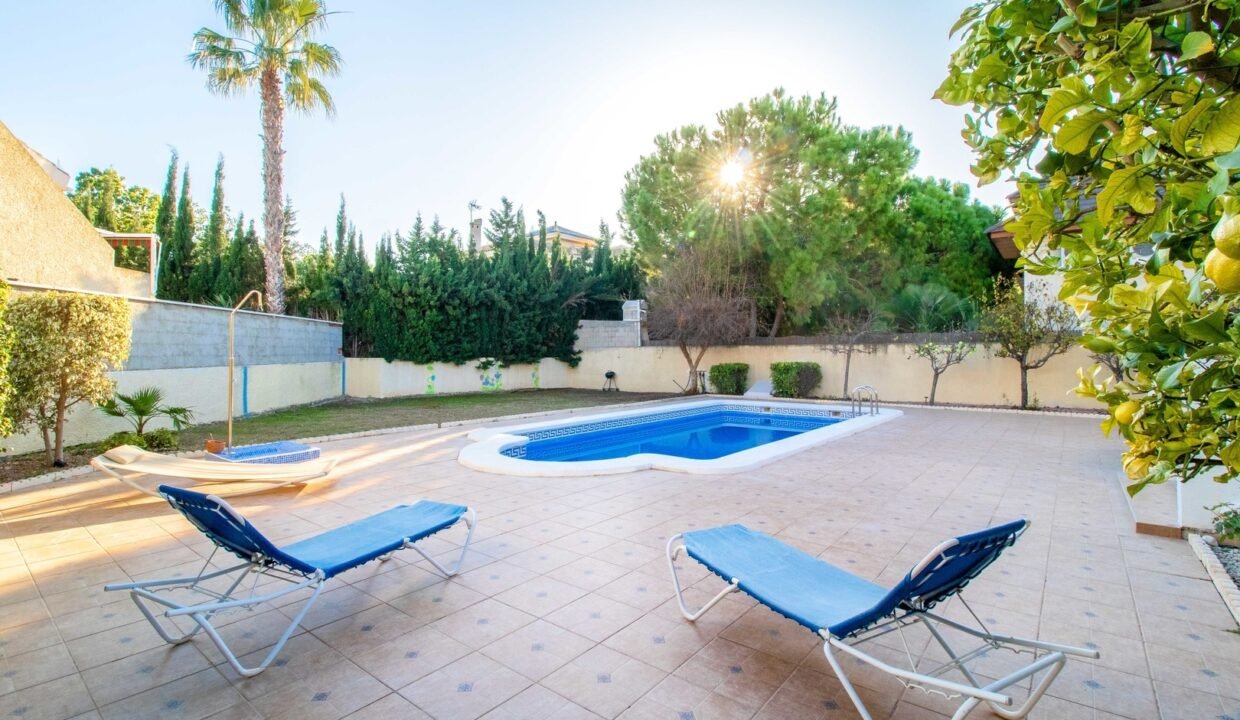 bK9W2-U49vMF_1717148548-fullHD