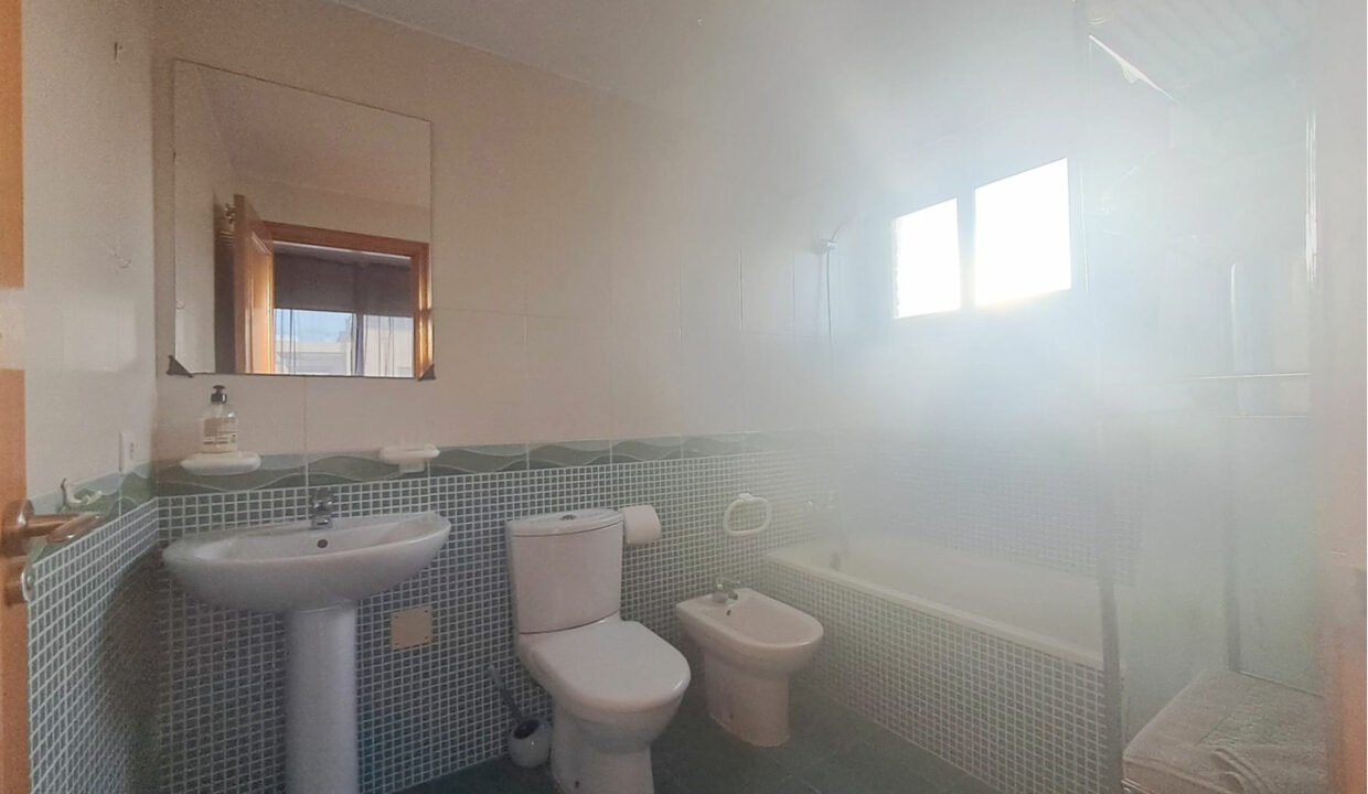 bKf8kgKWzzXD_1709554872-fullHD