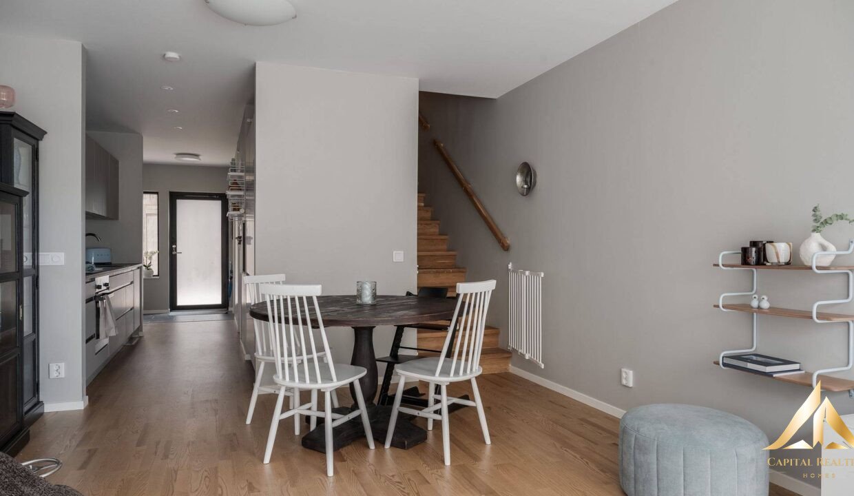 bb664eea28c6e2884bd46919ad8c0b9e