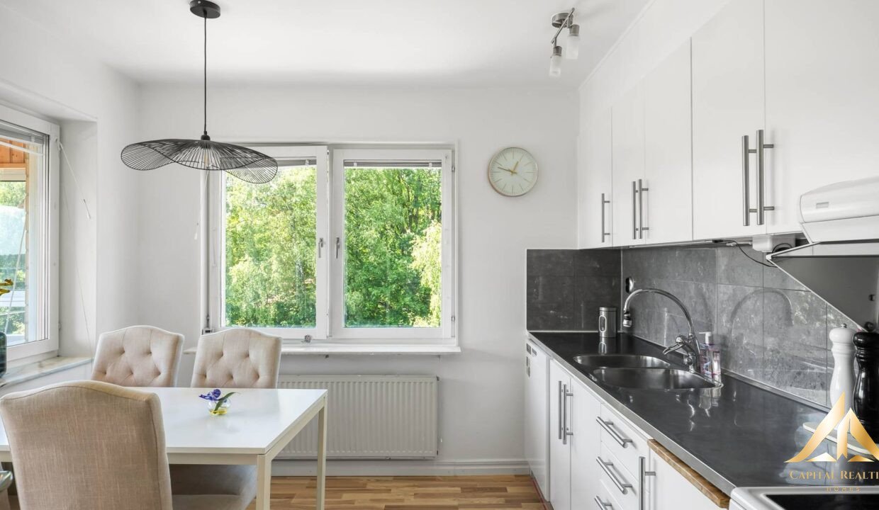 c2833172fa68ada6b3d4473678feaebc