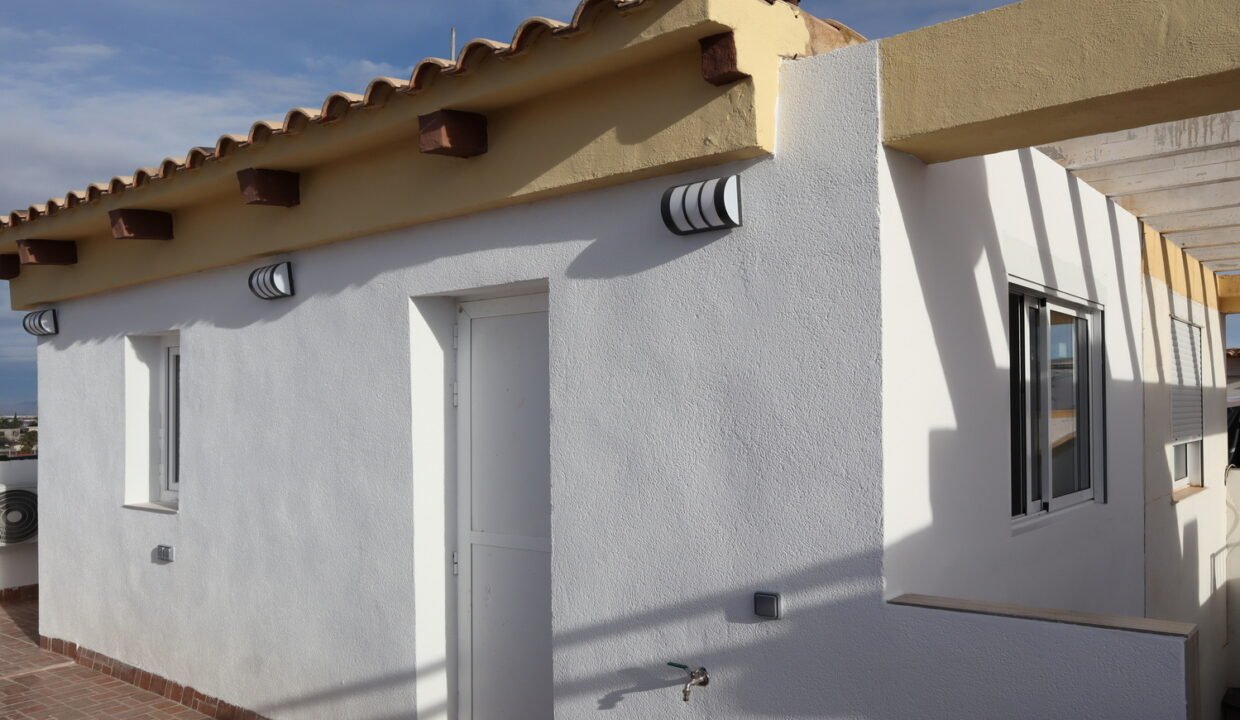 cVkotbOKLUOw_1705056565-fullHD