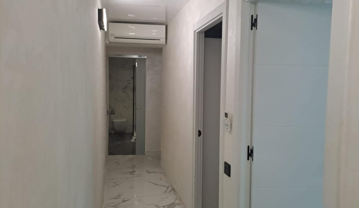 cWv5VBHAw5tt_1726734506-fullHD