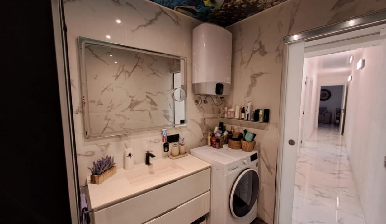 ce97GwZbUdFP_1726734160-fullHD