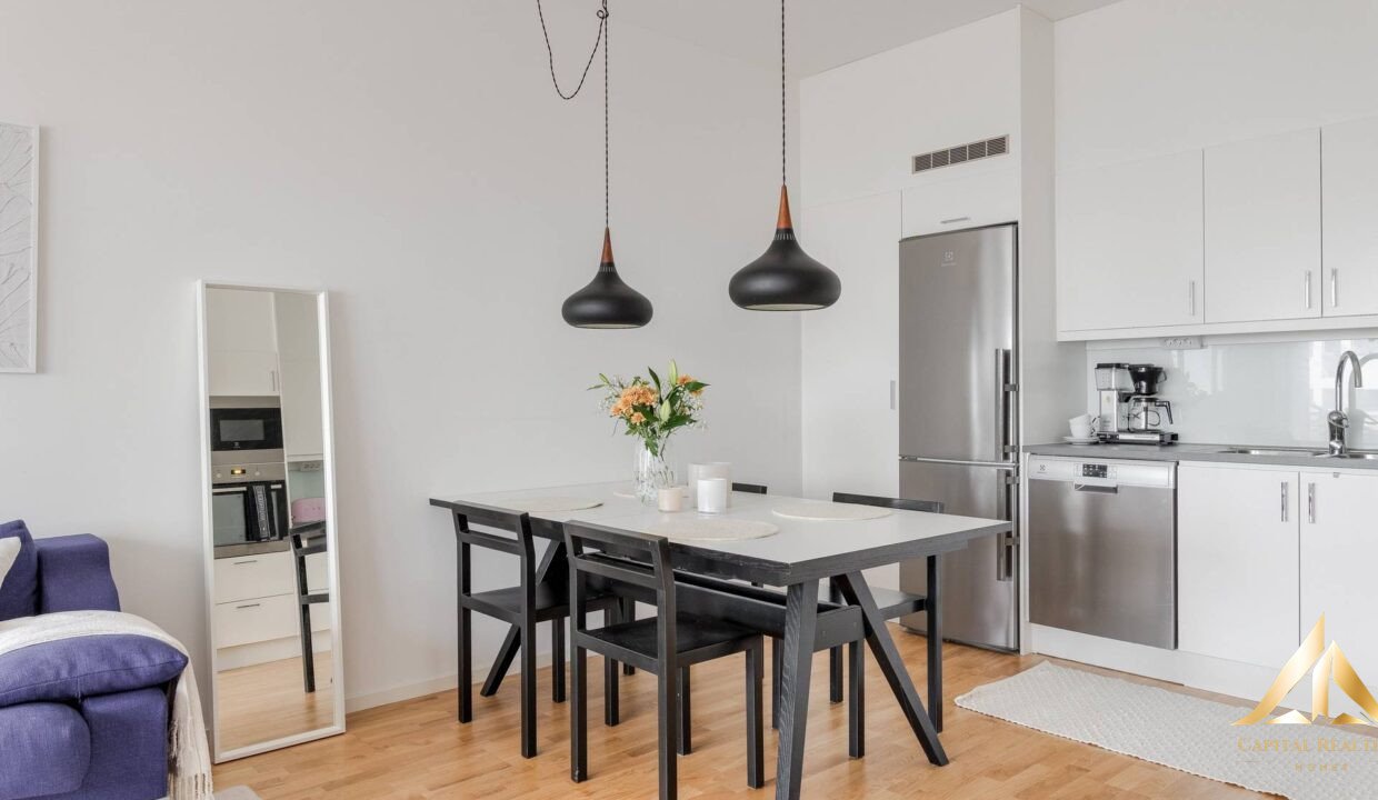 cfb15f045feef38236f7309378b6232e