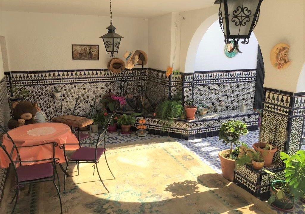 csOcs1qKX2OO_1596727239-fullHD