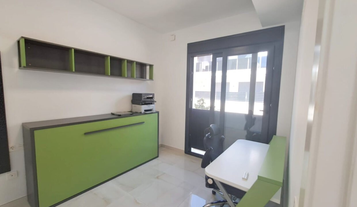 d1mC-pJ79MAi_1748603841-fullHD