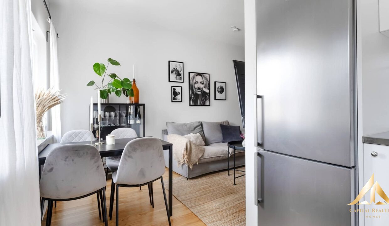 d321fc75074adb9e41bc4ca01adc0a1d