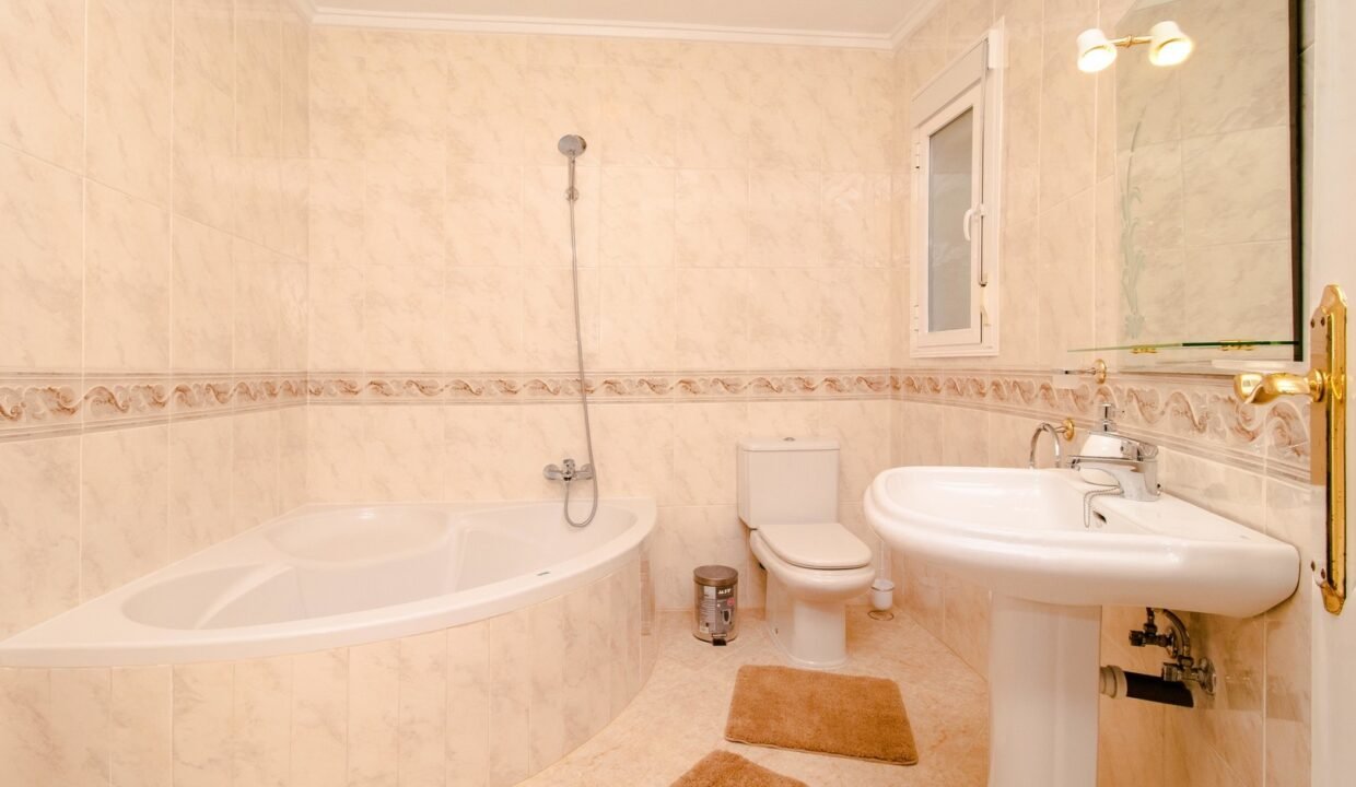 dA9SnE0SQvv2_1717148491-fullHD