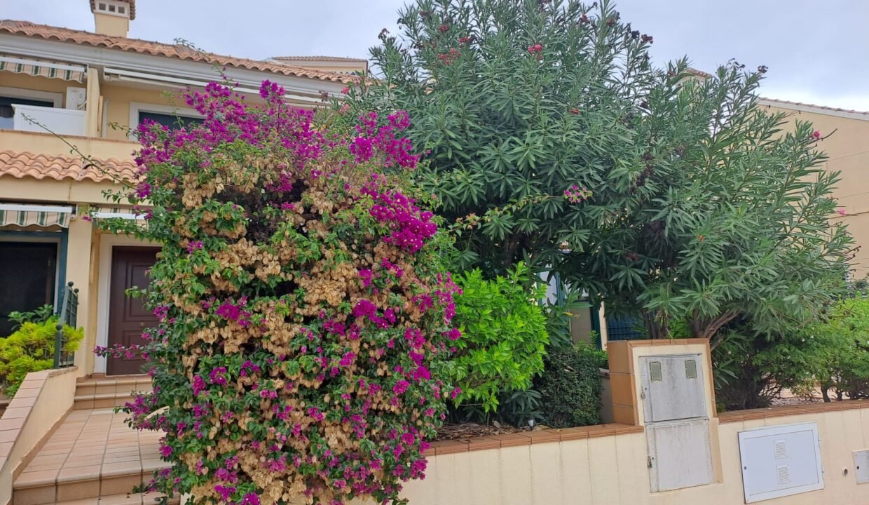 da8e39d4402d9b3c68738ca652ed371bd0753e43