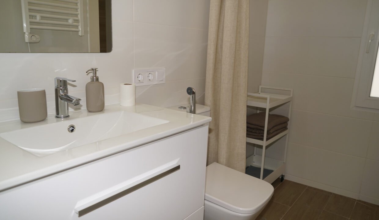 ddwPLSptVqoG_1695399369-fullHD