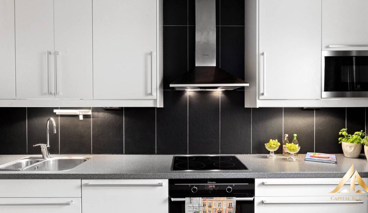 dfae3784bf08e0b72fddcc0fef285f5a