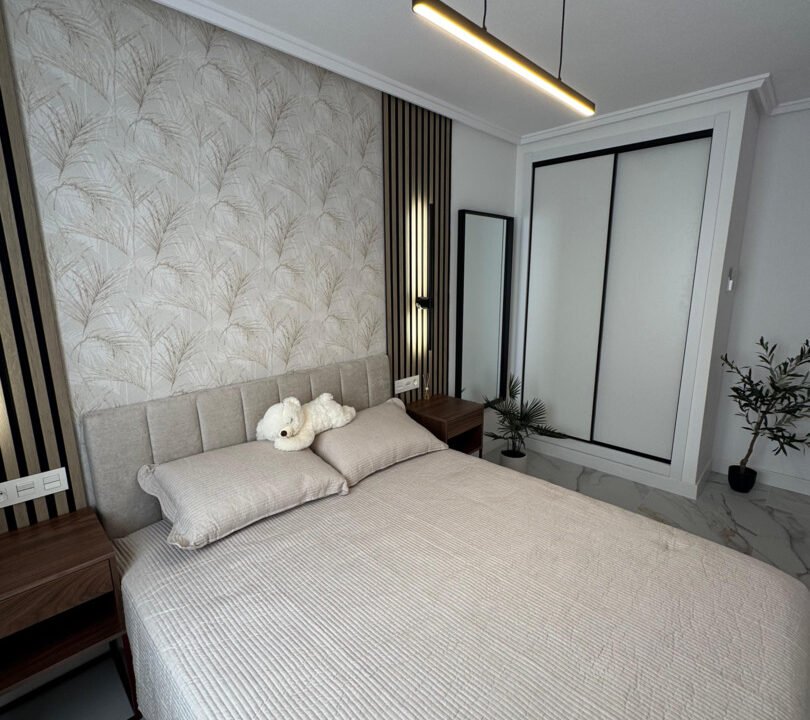 dfv7REnJHzBF_1751558023-fullHD