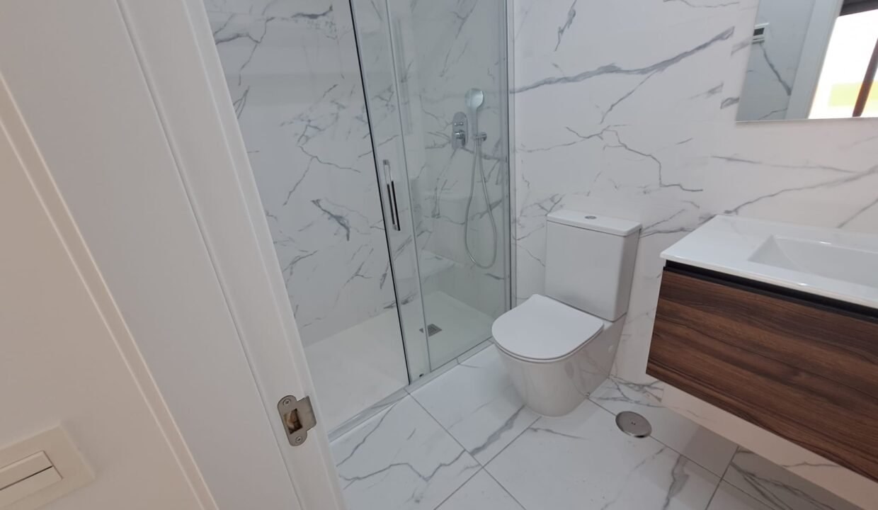 e08f0011beea8bbaa209fc49d3636df887c2d323