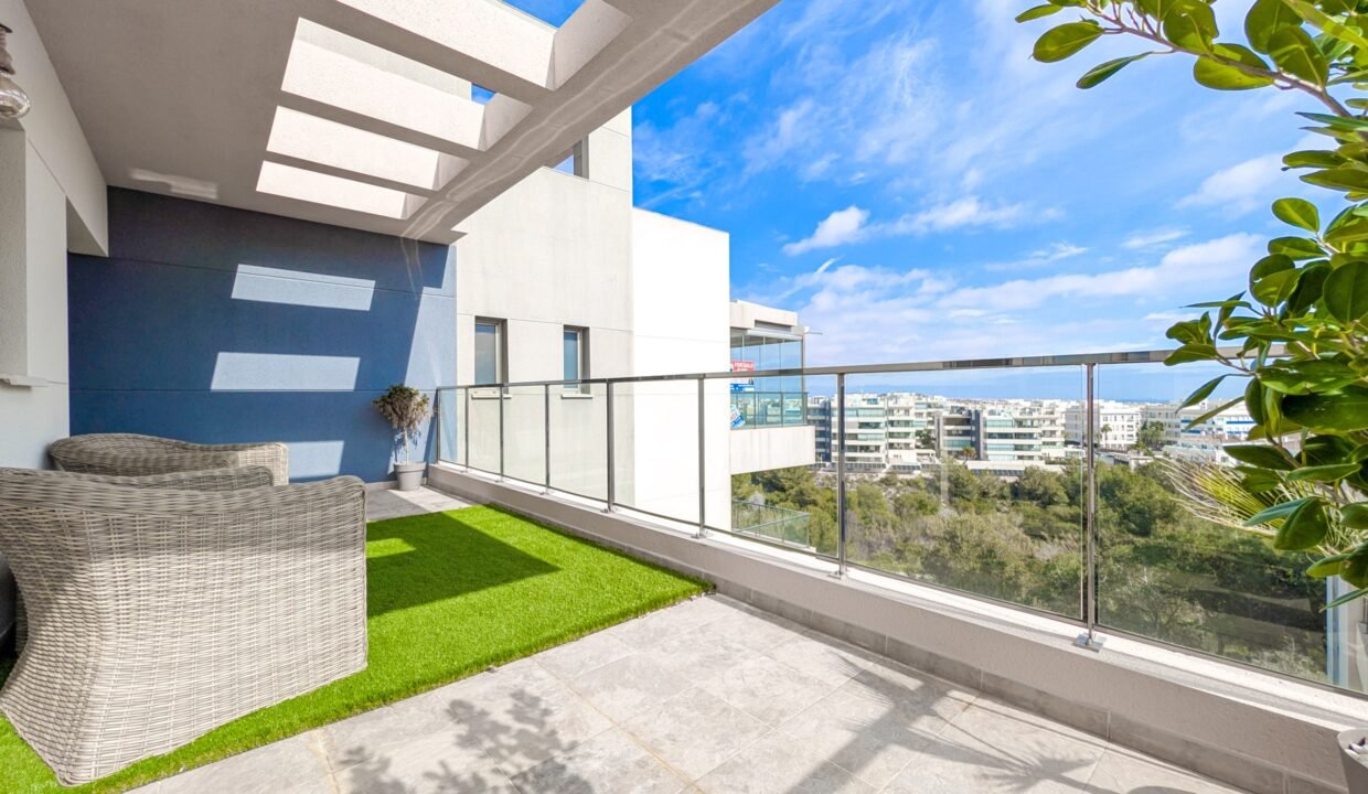 e16f9392cec2c6342b4aee697b5f6eac2183137c